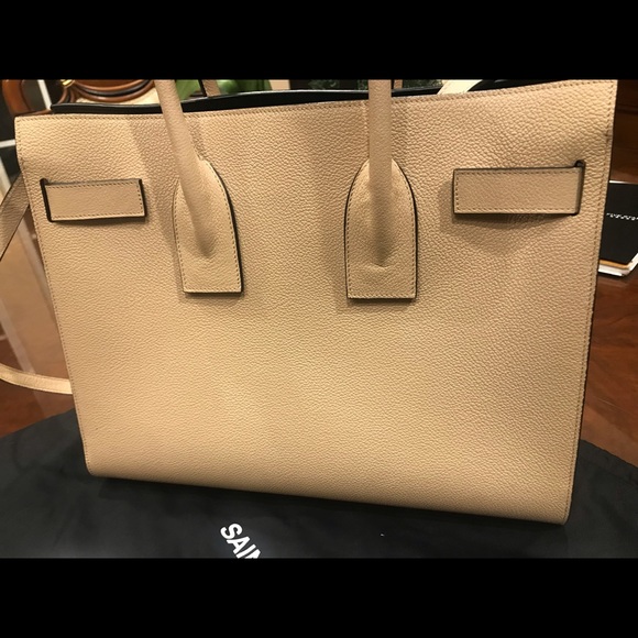 YSL GRAINED LEATHER SAC DE JOUR ALMOST NEW - Picture 5 of 8